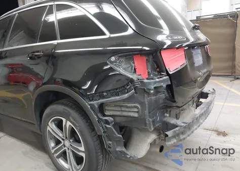 2017 Mercedes-Benz Glc 300 4Matic z USA, uszkodzony, nr VIN WDC0G4KB2HF164242